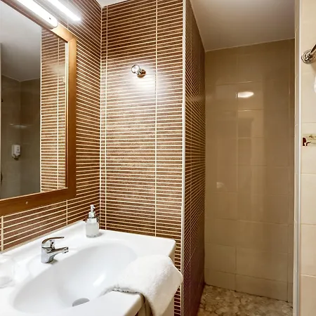 Ξενοδοχείο Du Midi