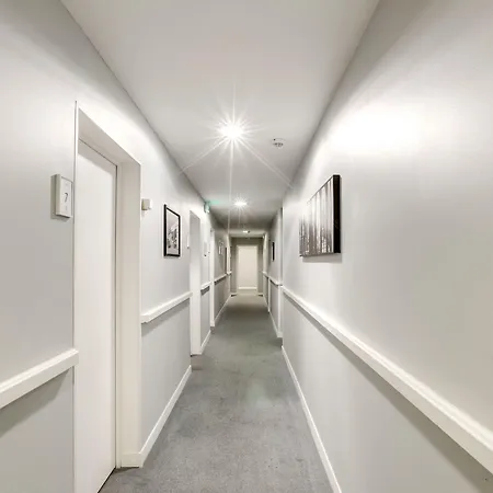 Szálloda Du Midi 2*