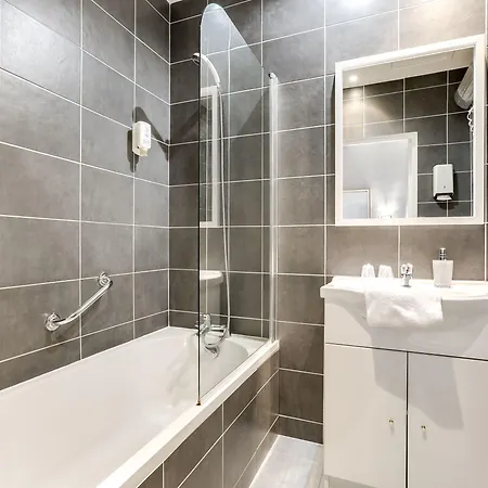 Szálloda Du Midi 2*